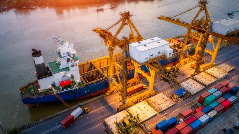 Notre expertise du transport de machines-outils d'occasion