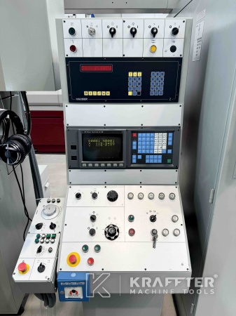 Commande numérique FANUC Series 0-M sur machine outil HAUSER S40-400 90101