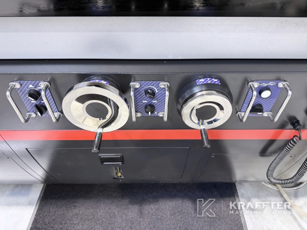 Rectifieuse plane CNC d'occasion AMADA Techster 106 90163 axes à vendre