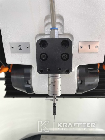 Affûteuse CNC à métaux d'occasion WALTER Helitronic Basic 90085