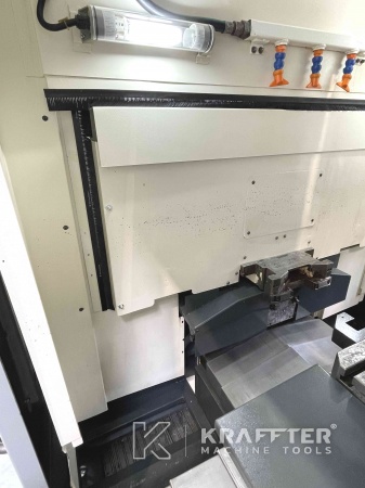 Centre d’usinage à commande assistée HURON VX6 APC 90072