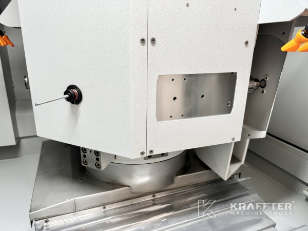 Rectifieuse cylindrique CNC à métaux pour mécanique de précision KELLENBERGER 100 90121