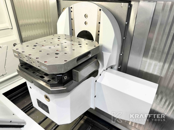 Centre d’usinage à programmation numérique MIKRON UCP 600 Vario 90074