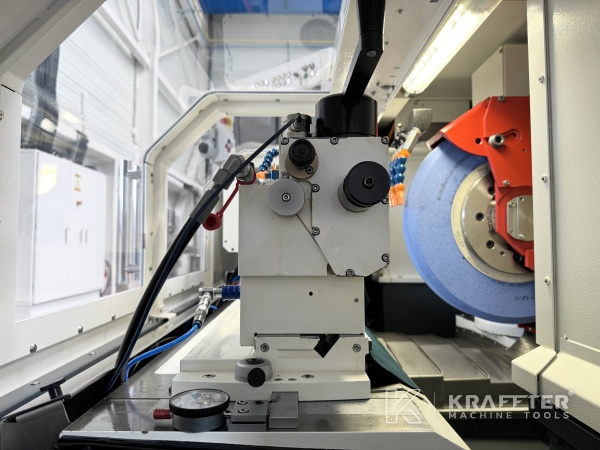 Usinage de précision avec Rectifieuse cylindrique CNC d'occasion STUDER S33 90177