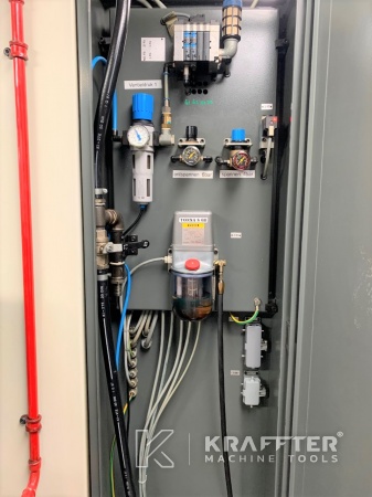 Armoire électrique industrielle sur WALTER Helitronic Power 20689-969