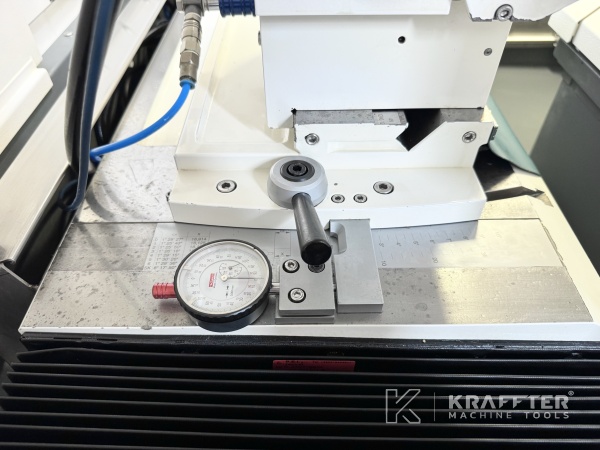 Rectifieuse cylindrique CNC à métaux pour mécanique de précision STUDER S33 90177