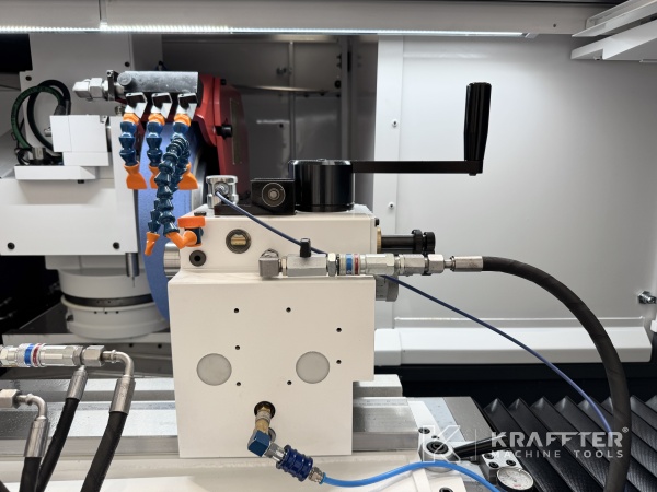 Achat et vente dans le monde entier de Rectifieuse cylindrique CNC STUDER S33 90149