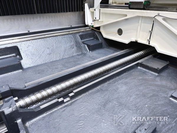 Kraffter vendeur de machines-outils d'occasion MAZAK VTC 800/30SR 90187