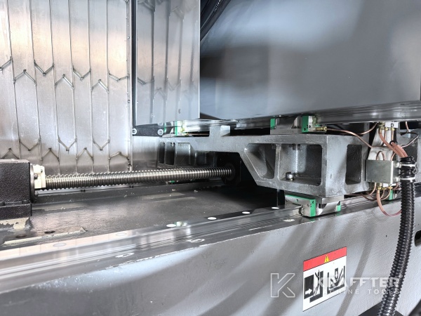 Centre d’usinage à vendre HAAS UMC 750 SS 90145 Machines outils d'occasion
