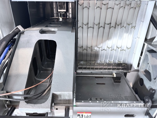 Centre d’usinage d'occasion HAAS UMC 750 SS 90145 destockage France, Europe et International