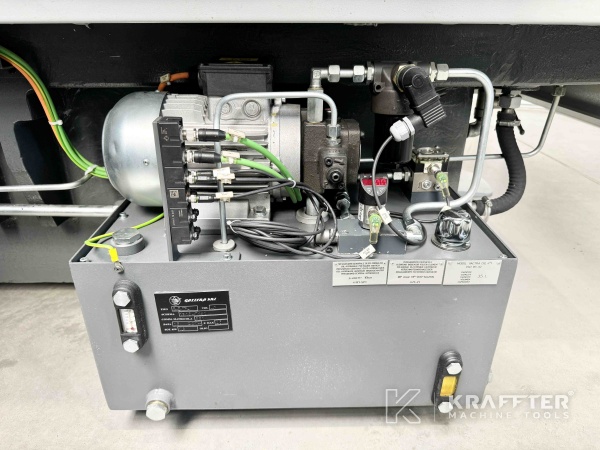 Rectifieuse cylindrique CNC à vendre TACCHELLA Elektra UA 1200 90114 Machines outils d'occasion
