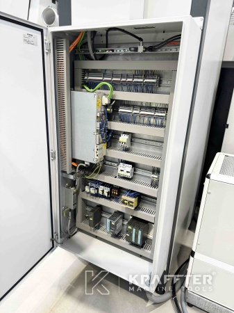 Armoire electrique Centre d’usinage MIKRON UCP 600 Vario 90074