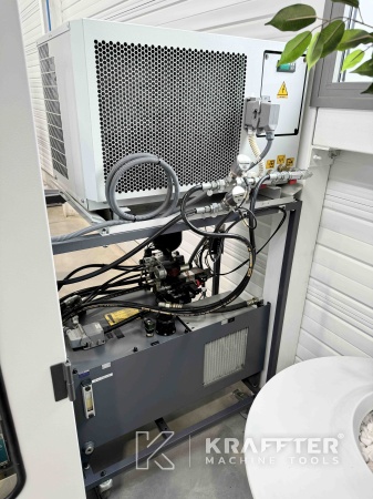 Tour CNC à vendre BENZINGER TNI B6 90116 Machines outils d'occasion