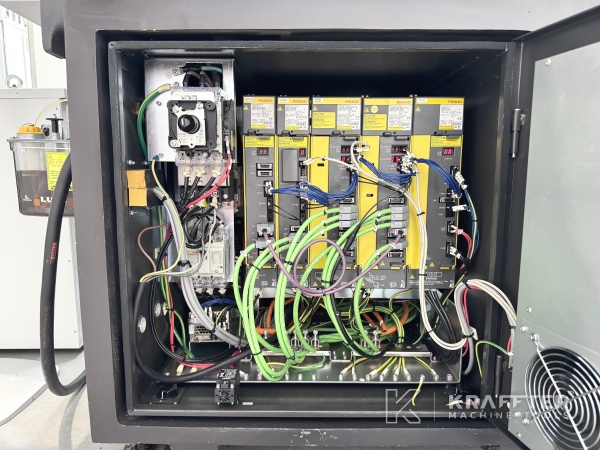 Armoire électrique industrielle sur TSUGAMI B0206E-II 90181
