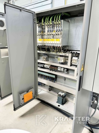 Armoire électrique pour machine industrielle INDEX G160 90083