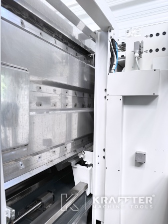 Tour de précision BIGLIA B750-YS 90183 chez Kraffter Machine Tools