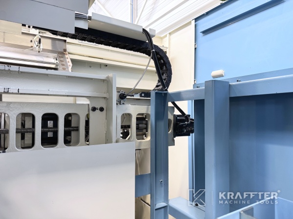 Centre de tournage fraisage à vendre OKUMA Multus B400 90175 Machines outils d'occasion