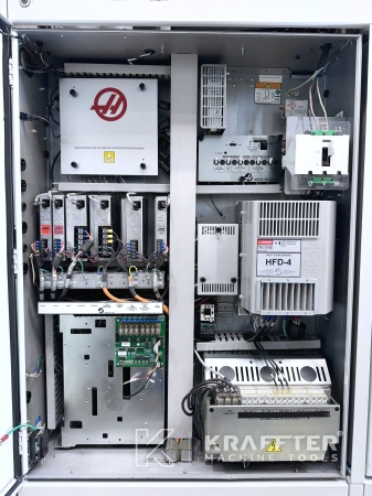 Armoire électrique industrielle sur HAAS UMC 750 SS 90145