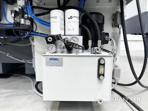 Rectifieuse cylindrique CNC numérique d'occasion STUDER S33 90177 chez Kraffter vendeur de machines outils