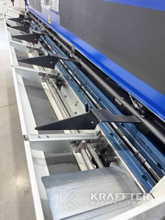 Embarreur de machines-outils pour WILLEMIN MACODEL W 408 MT 90131