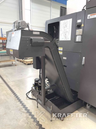 Convoyeur à copeaux sur OKUMA LU-S1600 20690-021