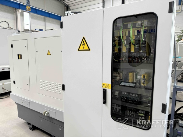 Machines industrielles pour le tournage Tour CNC BENZINGER TNI B6 90116