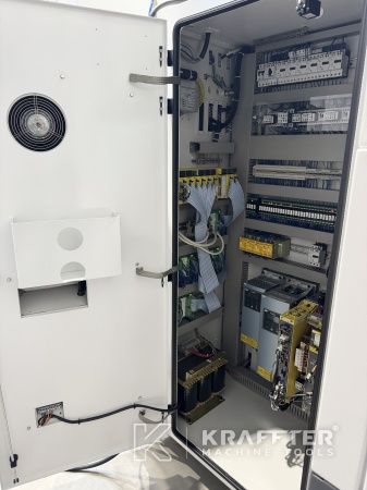 Armoire électrique industrielle sur STUDER S33 90149