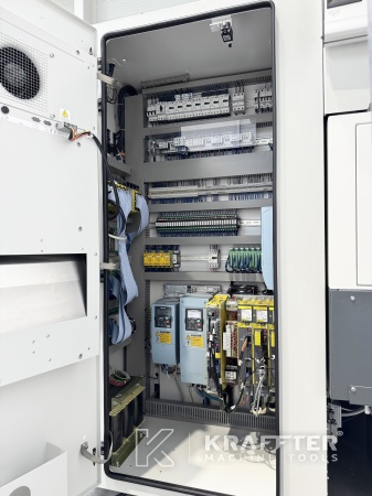 Armoire électrique industrielle sur STUDER S33 90177