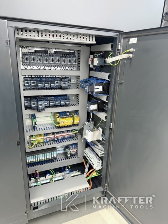 Armoire électrique pour machine industrielle DMG MORI DMU 65 monoBLOCK 90170