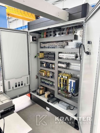 Armoire électrique pour machine industrielle HAUSER S40-400 90128
