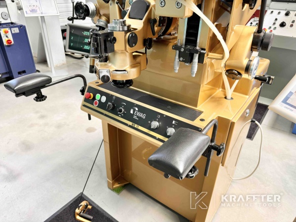 Affûteuse de precision de seconde main Ewag WS 11 90124 Machine outil d'occasion