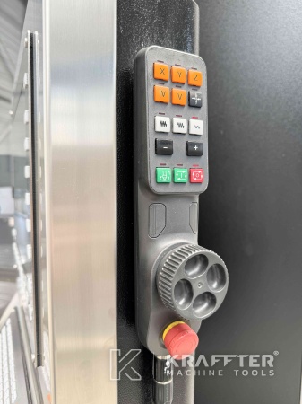 Pupitre de commande sur Centre d’usinage FAGIMA Jazz L5 AX 90102