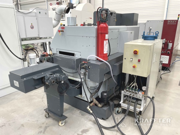 Machines industrielles pour le tournage Tour CNC poupée mobile STAR SR-32 90071