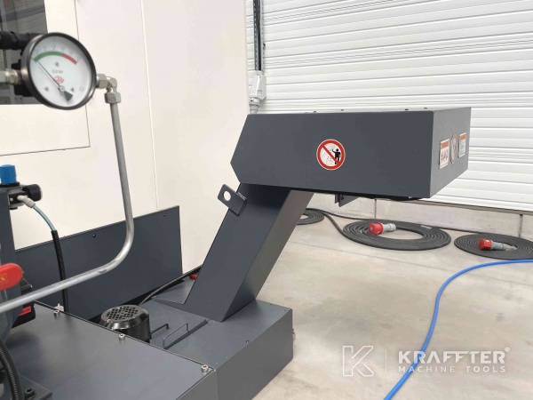 Convoyeur à copeaux sur HURON VX6 APC 90072
