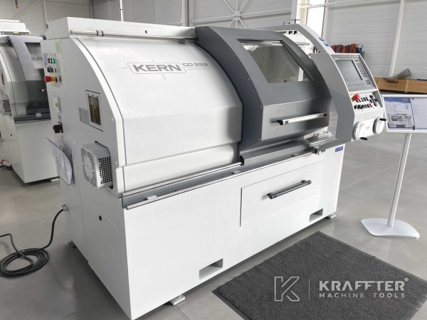 Machines industrielles pour opération de Tournage DMT KERN CD 282 20689-993