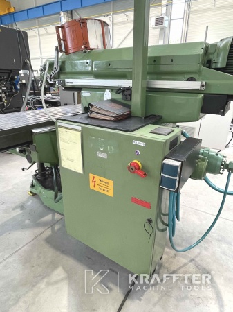 Usinage de précision avec Fraiseuse conventionnelle d'occasion HURON MU 66 Variation 20690-029