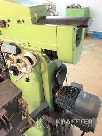 Usinage de précision avec Fraiseuse conventionnelle d'occasion DECKEL FP2 20689-879