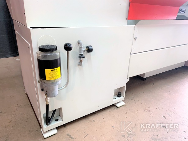 Tour à commande numérique DMT KERN Status 20689-933 Machines outils d'occasion