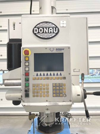 Usinage de précision avec Perceuse CNC d'occasion DONAU Danumeric 440 20690-026