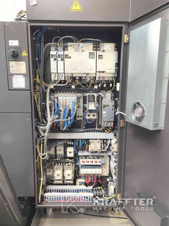 Armoire électrique sur tour cnc OKUMA LU-S1600 (21)