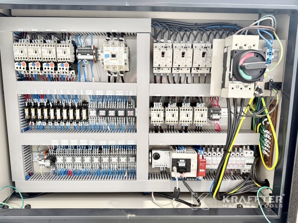 Armoire électrique pour machine industrielle OKAMOTO ACC42 SA-iQ 90152