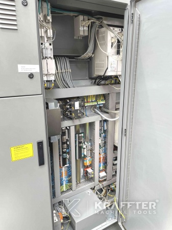 Tour CNC à métaux d'occasion TRAUB TNC 42 / 65 8 axes 20690-037