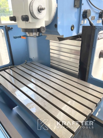 Fraiseuse CNC à métaux pour mécanique de précision PEDERSEN VPF-970TI 20689-997