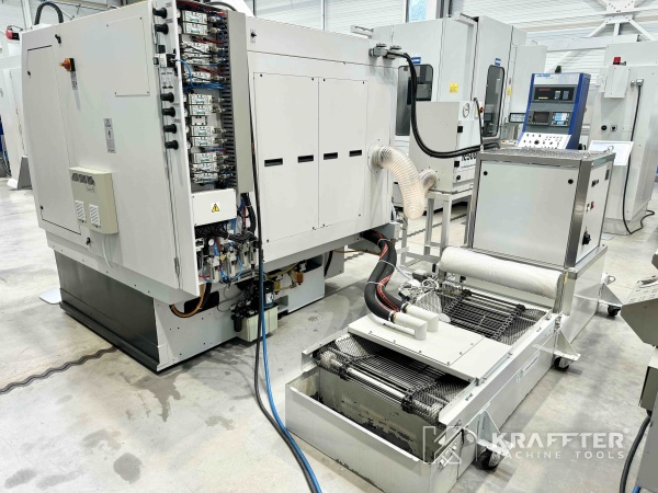 Rectifieuse cylindrique CNC d'occasion JONES & SHIPMAN Ultramat 650 Easy-B 90120 destockage France, Europe et International