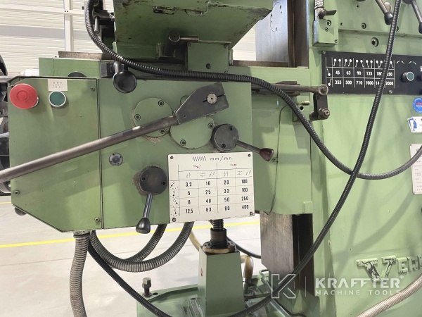 Fraiseuse conventionnelle à métaux d'occasion VERNIER FV300E 3 axes 20690-011