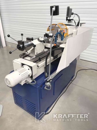 Machines industrielles pour le tournage Tour conventionnel SCHAUBLIN 150 20690-019