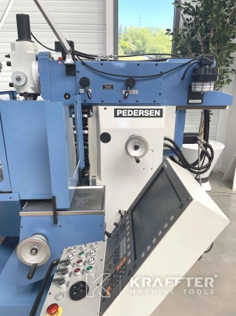 Machines industrielles pour opération de Fraisage PEDERSEN VPF-970TI 20689-997