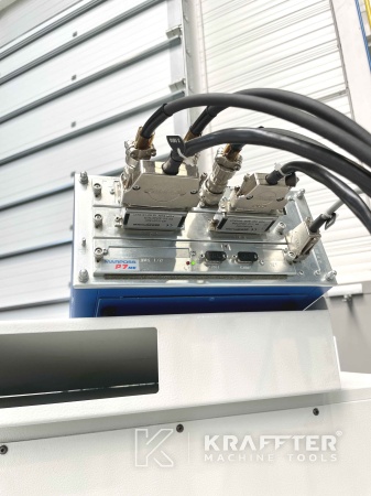 Rectifieuse cylindrique CNC à assistance numérique STUDER Favorit CNC 20690-016