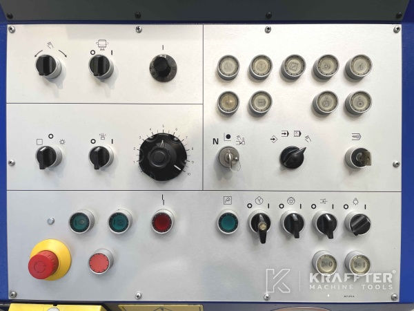 Plaque signalétique Rectifieuse par coordonnées CNC HAUSER S35-400 chez KRAFFTER Machine Tools 90064