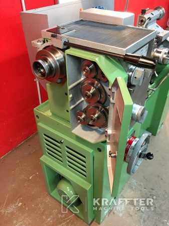 Machines industrielles pour le tournage Tour conventionnel SCHAUBLIN 125 C 20689-897